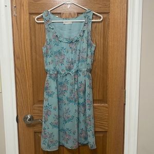 EUC- beautiful floral ruffle dress